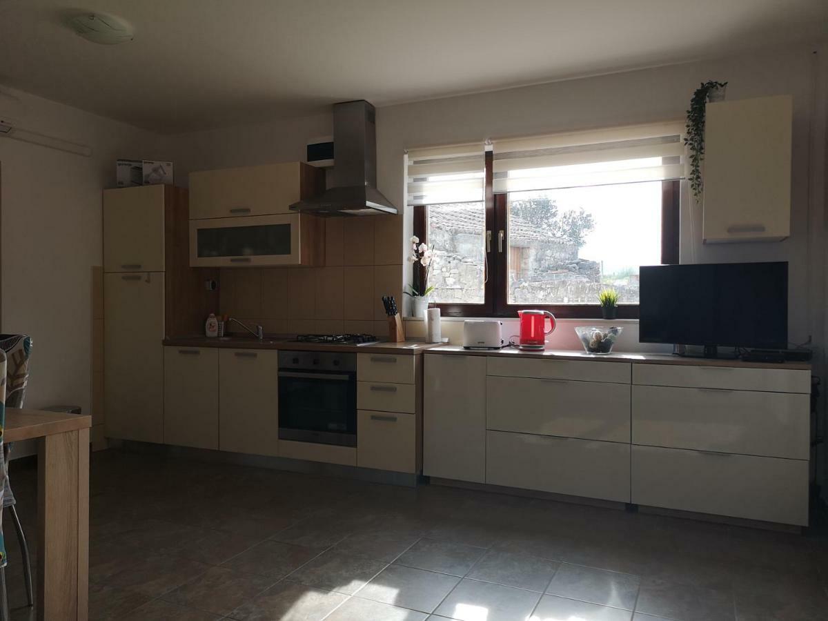 Holiday Home Cvitka Vis Bagian luar foto